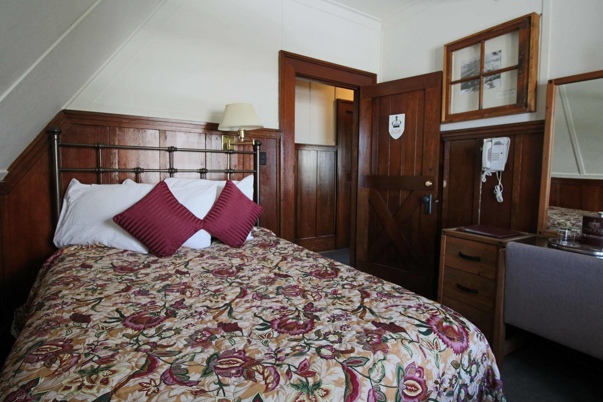 Prince Of Wales Hotel Waterton Park Kültér fotó