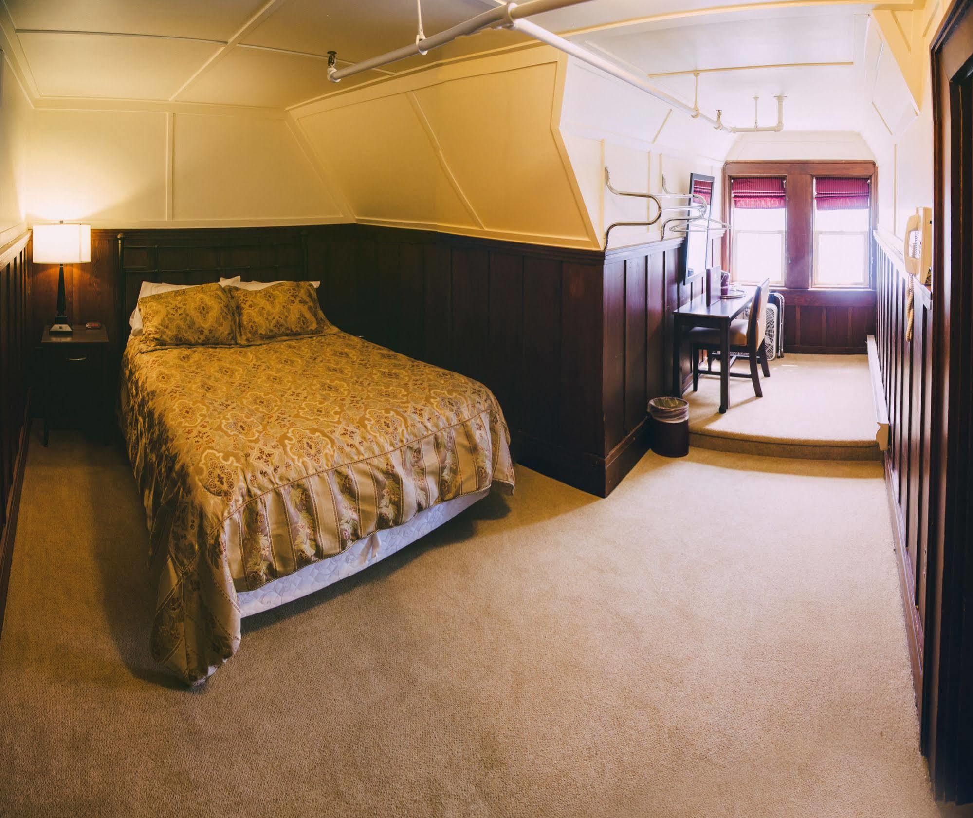 Prince Of Wales Hotel Waterton Park Kültér fotó
